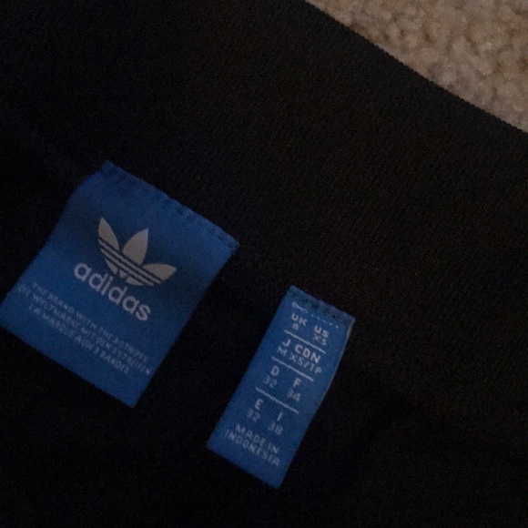 Sag style adidas joggers - Picture 5 of 5